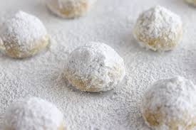 Remove to wire racks to cool. How To Make Mom S Easy Walnut Balls The Fed Up Foodie