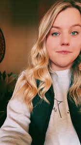 Emmy Davis (@emmydavis6)