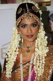 Dainty and delicate, butterflies are one of the loveliest motifs you will come across. Wedding Hairstyles Tamil Wedding Hairstyle With Flowers
