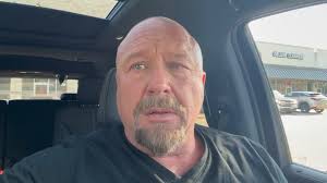 @RealAlexJones's video Tweet