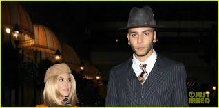 For a more refined evening, take some inspiration from our glamorous great gatsby costumes. Kourtney Kardashian Younes Bendjima Do A Couples Costume For Halloween Photo 3980709 2017 Halloween Kourtney Kardashian Younes Bendjima Pictures Just Jared