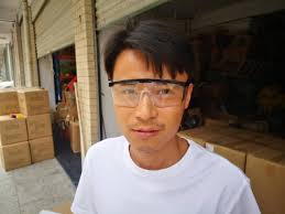 🤩 Lentes de Protección 🔥 Recién Ingresados 😱 A $4.50 c/u (PRECIO POR  DOCENA) También vendemos al detalle 😉 2274-9062