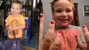 Vader verdedigt zoontje (5) dat gepest wordt omdat hij nagellak draagt:  “Sam vindt dat mooi. Hij heeft gelijk”