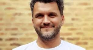 Não Me Diga Adeus :: “A relação entre pai e filha é, para mim, uma das mais  importantes”, afirma Hannah Marks