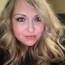 Who to call for landscaping and yard cleanup services?