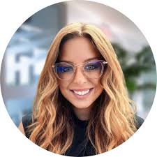 Jessica Loftus's Instagram, Twitter & Facebook