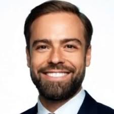 Bill Gates: Invest in your education, not stocks