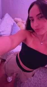 Hi there! I'm Zoe, I just back from a year in Scotland. I'm looking for a  place to call home in Vancouver. My budget is $1400. I'm looking for a mid  to