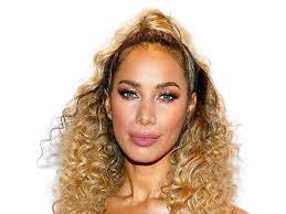 Use the right temperature setting. 9 Easy On The Go Hairstyles For Naturally Curly Hair