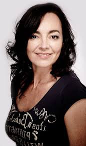 Jayne Leslie's Instagram, Twitter & Facebook