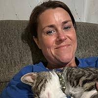 Megan Cummins's Instagram, Twitter & Facebook