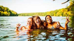 Along the rainy weekend in new york, gatsby and ashleigh have new experiences and discoveries. The Best Lakes In The Us By State