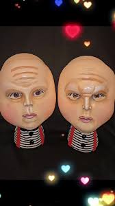 Tweedle Dee y Tweedle Dum: Creación Inspirada en Tim Burton