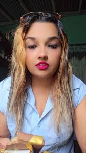 Tessa Samaroo's Instagram, Twitter & Facebook