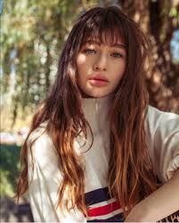 Others know her as violet baudelaire, a role she played in netflix's sensational series, a series of unfortunate events.the model in the course of her career has been linked to brands like calvin klein and ralph. Dr Seuss On Twitter Appreciation Post For Malina Weissman A K A Violet Baudelaire Of A Series Of Unfortunate Events Unfortunate Asoue