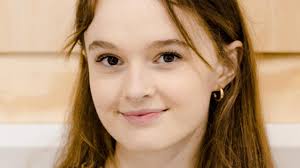 Georgia-Lili Howe launches vintage clothing business Machia et