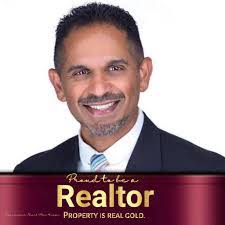 Thomas Real's Instagram, Twitter & Facebook