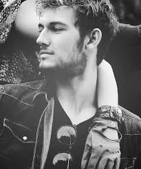 Over the course of the next ten years, rachel, phoebe and ross. Still A Mermaid Alex Pettyfer Celebrities Male Beautiful Men