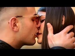 Angelo Famao Mi Conviene Amarti Ufficiale 2017 Youtube