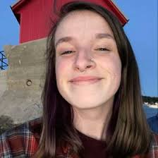 Amanda Blackmer's Instagram, Twitter & Facebook