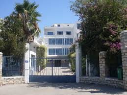 متابعة تسجيل مدارس الثانوى للغياب على مستوى الادارات و المديريات اضغط للمتابعة. Lycee Pierre Mendes France Tunisia Wikipedia