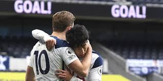 The goaltenders protecting the net are illan meslier for leeds united and hugo lloris for tottenham. Hasil Pertandingan Tottenham Vs Leeds United Skor 3 0 Bola Net