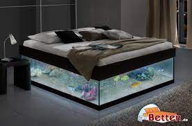 Diese hängt auch vom platz im schlafzimmer ab, in kleinen schlafräumen kann bei uns im shop finden sie massive betten aus den verschiedenen hölzern und in unterschiedlichen größen und. Pin Auf Aussergewohnliche Betten Und Schlafzimmermobel