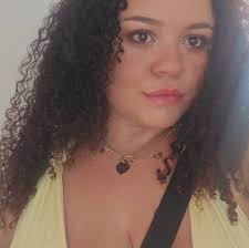 Anyone recommend someone who can put corset in the back of a dress by  Friday please 😫 thank you xx