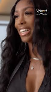 Alyssa Lay's Instagram, Twitter & Facebook