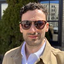 Scott Larkin (@bondonabudget) • Instagram photos and videos