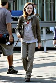 Elliot page (formerly ellen page; Idei Na Temu Pejdzh 12 Serialy Zontik Znamenitosti