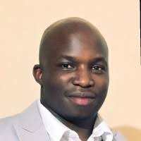 800+ profilů „Zuke“