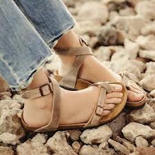 Birkenstock Size Chart Cm Eu Label Size Us Uk Au Eu Length Cm Inch 35 5 5 3 5 4 0 36 0 22 5 8 9 36 6 0 4 0 4 5 36 5 23 0 9 1 37 6 5 7 4 5 5 5 Birkenstock Yara Shoes Me Too Shoes
