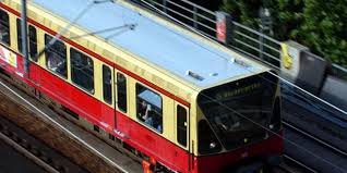 Zurückzuführen ist dieses jahrzehntelange kuriosum (und auch ärgernis) auf die vereinbarungen der. S Bahn Berlin Fahrt Normal Einschrankungen Im Regio Verkehr Nach Bahn Streik Nicht Alle Regios Fahren Maz Markische Allgemeine