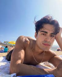 Derek Cano (@derekcano_) • Instagram photos and videos