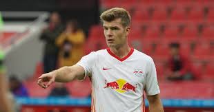 Alexander sørloth ankommer landslagstreninga på ullevaal stadion med munnbind. Sorloth Riot Germany Scandal Archyworldys