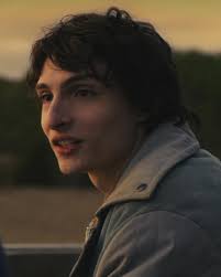 Di ba ang sarap sa pakiramdam kapag nagugustuhan na ng lahat ang paborito  mong karakter matapos ang mahabang panahon na kinamumuhian nila ito? :  r/StrangerThings