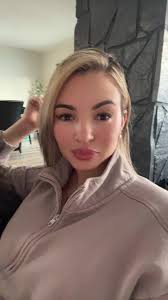 Karina Gomez Oficial