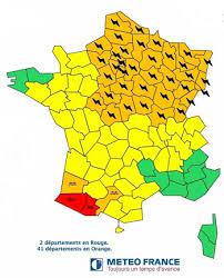 Météo france a placé 19 départements en alerte pour des risques d'orages violents. Meteo France Pres De 40 Departements Du Nord Est En Vigilance Orange Aux Orages