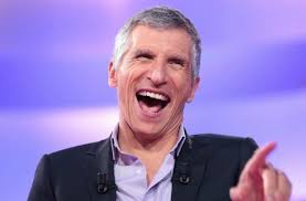 Et n'a, évidemment, pas échappé à la fameuse case argent.mais questionné à propos de son salaire, l'animateur de 78 ans a botté en. Michel Drucker Marion Cotillard Leur Salaire Va Vous Surprendre