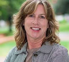 Janelle Walker's Instagram, Twitter & Facebook