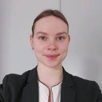 200+ perfiles de «Estable»