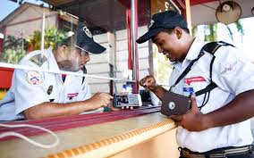 Pengawal keselamatan sekolah putus tangan ditetak dua individu. Jenamakan Semula Tugas Pengawal Keselamatan Untuk Tarik Minat Rakyat Kata Majikan The Capital Post