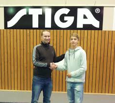 Facebook gives people the power. Ein Schwede Fur Die Ruhrstadter