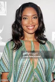 Costume Designer Wendy Benbrook arrives with her Emmy for Outstanding...  News Photo