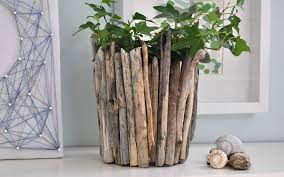 Using a drill, attach the 11 and 10 sides of the frames together to form a rectangle. 50 Ways To Put The Spotlight On Diy Driftwood Art