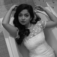 Sophia Mohan (@sophia_mohen_official) • Instagram photos and videos