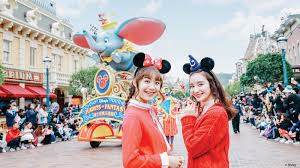 香港迪士尼樂園) is located on reclaimed land in penny's bay, lantau island. Der Ultimative Reisefuhrer Durch Hong Kong Disneyland Hong Kong Tourism Board