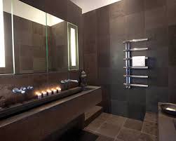 julian graham kitchens & bathrooms, 325