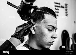 Corte cabello hi-res stock photography and images